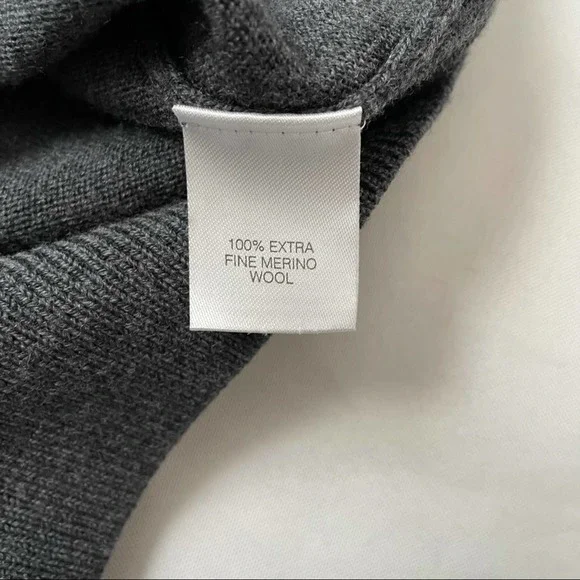 Turnbury Extra Fine Merino Wool Grey Vneck Sweater - Picture 3 of 4